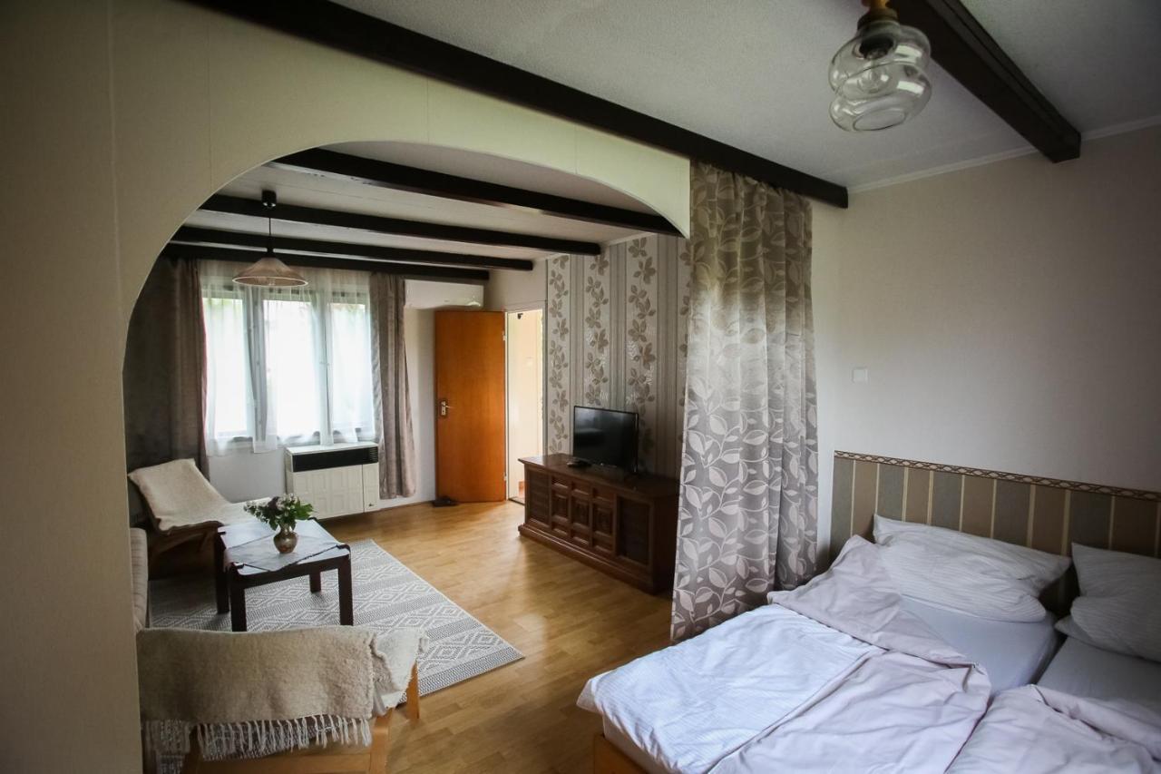 Hellenyi Apartmanok Harkány Exterior foto