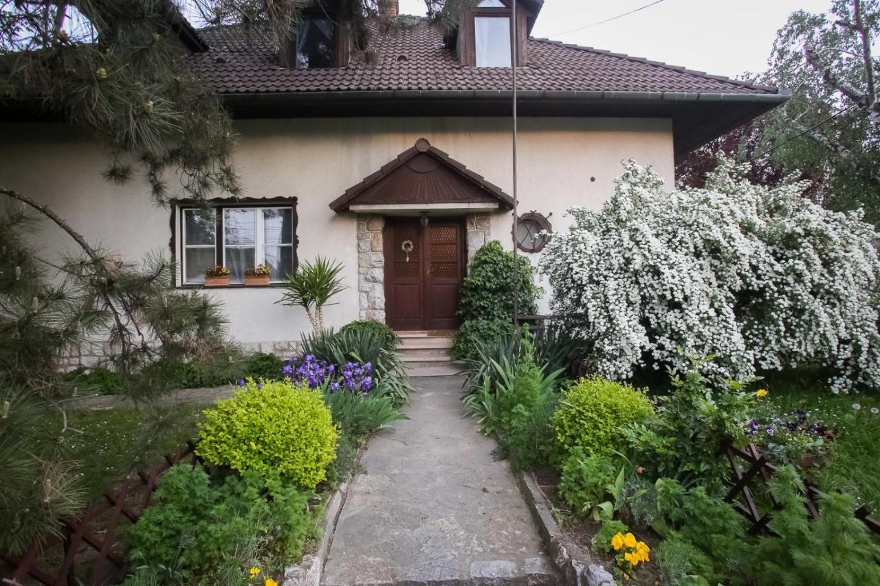 Hellenyi Apartmanok Harkány Exterior foto